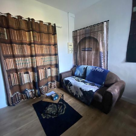 Appartement Hyper Centre Reims Le Gite Du Sorcier Eksteriør bilde